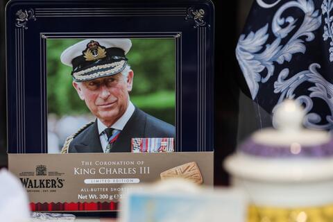 UK arrests 52 in anti-monarchy protests