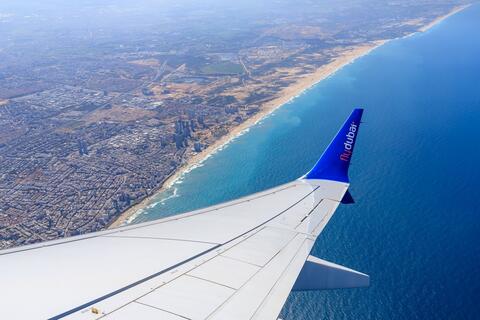 طائرة ركاب ترفض الهبوط في إسرائيل وتعود إلى لندن خوفًا على ركابها