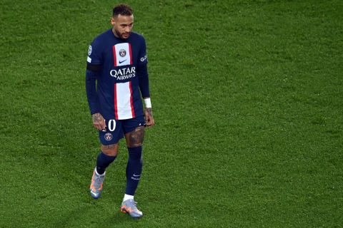 نيمار يقترب من الدوري السعودي
