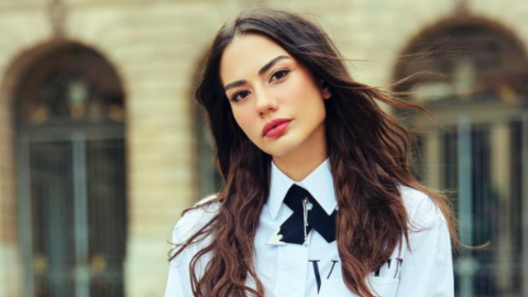Demet Özdemir wears sexy revealing dress