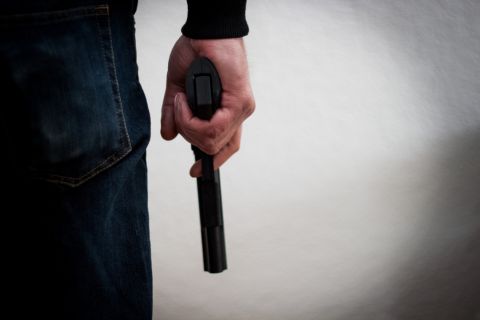 Iraqi man kills wife in middle of street in Basra