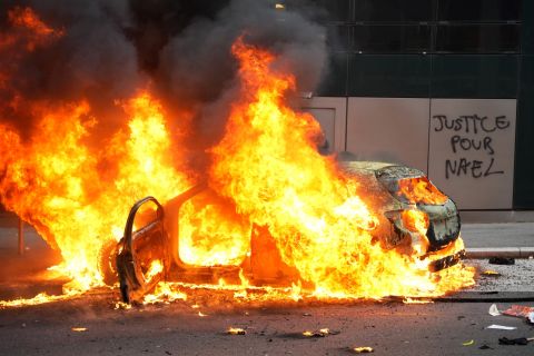Swiss police arrests 6 teens amid France riots