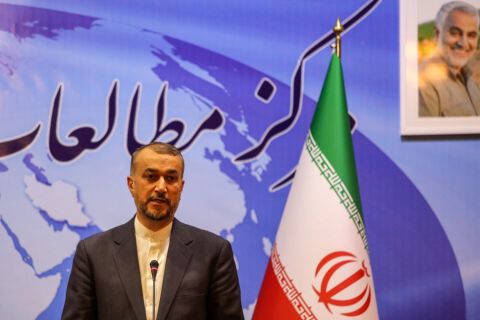 Oman brokers security talks between Iran and Egypt