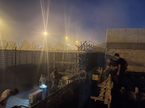 Iraqis set Swedish embassy ablaze in Baghdad