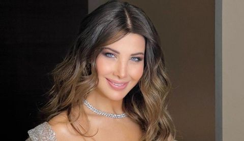 نانسي عجرم مبهرة بفستان فسفوري تعرف على سعره