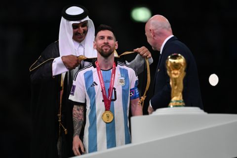 ميسي كاد يتسبب بحادث مروري مروع في ميامي (فيديو)