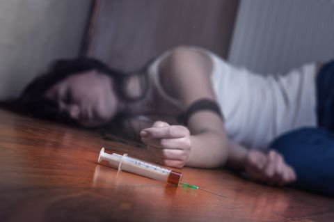 اعدام 3 ممرضين اغتصبو فتيات بعد تخديرهن في صالون تجميل