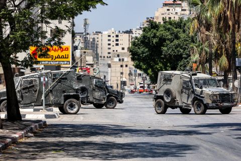 Palestinian youth shot and 20 wounded by Israeli army in Nablus  
