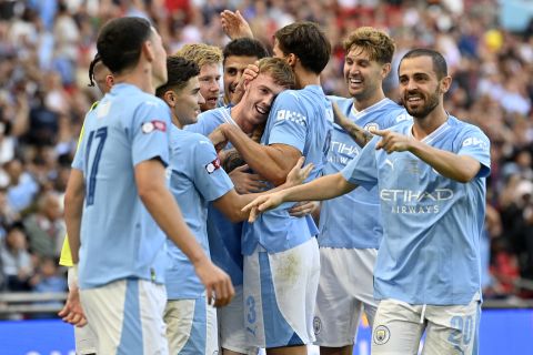 موعد مباراة مانشستر سيتي وبيرنلي في افتتاحية الدوري الإنجليزي 2023 والقنوات الناقلة