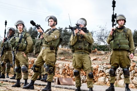 Israeli occupation forces injure 8 Palestinians, including a journalist