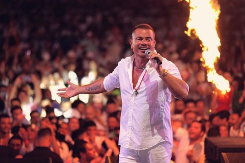 Amr Diab confirms romance with this Lebanese actress