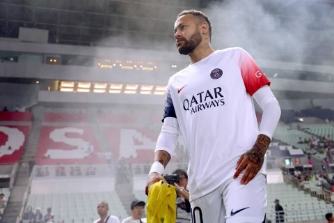 باريس سان جيرمان يوافق على عرض الهلال 