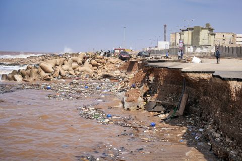 Storm Daniel's heavy rains catch up on Gaza, streets flood