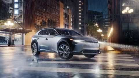 Toyota Motors tops global car sales for fourth consecutive year!