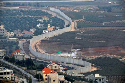 Israel accelerates plans for border fence with Jordan