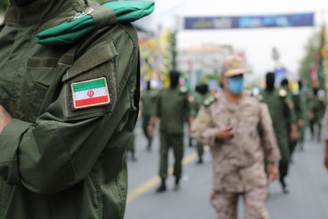 مسيرتان تستهدفان القاعدة الأمريكية في 