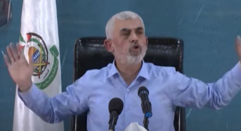 السنوار: جاهزون فورا لصفقة تبادل شاملة مع اسرائيل