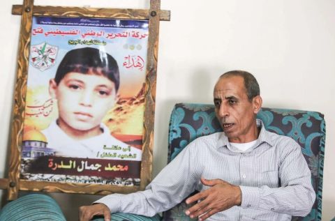 بالفيديو.. والد محمد الدرة في وداع شهداء من أسرته: 