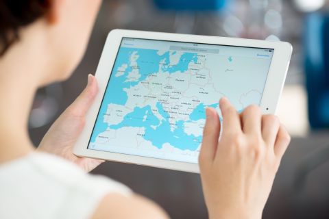 Apple & Google temporarily suspend map services in Israeli occupation and Gaza
