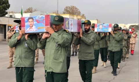 إيران تستعيد رفات قتلى من الحرس الثوري