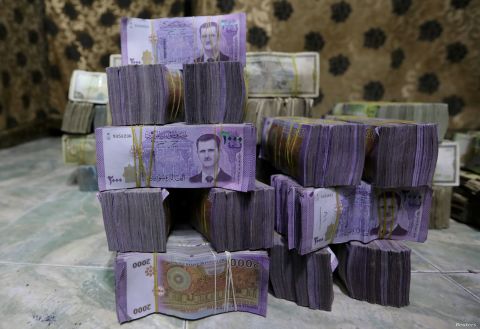 سعر الدولار اليوم في سوريا الأربعاء 22 نوفمبر 2023.. الليرة تتماسك