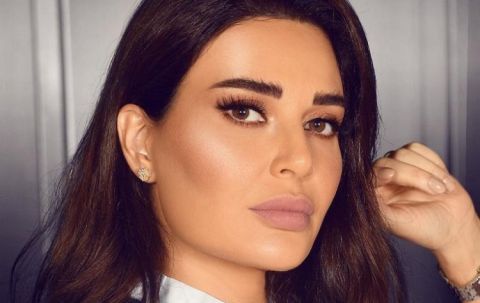 المتابعون بشيدون بوطنية و إنسانية سيرين عبد النور لهذا السبب...
