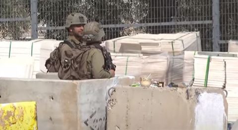 شهيد في نابلس مع مواصلة الجيش الاسرائيلي مداهماته الواسعة في الضفة