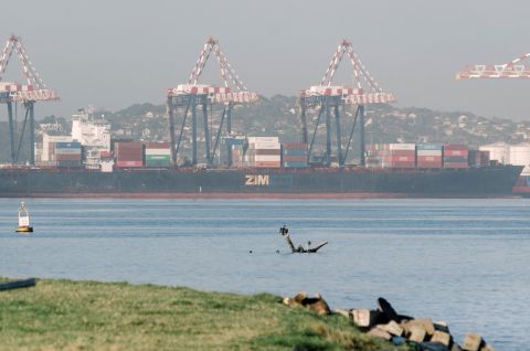 2 missiles fired by Houthis fall near US warship