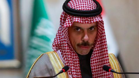 فيصل بن فرحان يكشف أولى الخطوات لكسر الحصار عن غزة