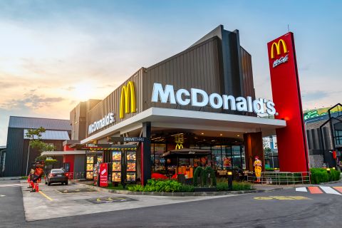McDonald's fires 18 employees amid 407 complaints