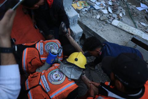 Gaza death toll mounts as Israel resumes bombardment