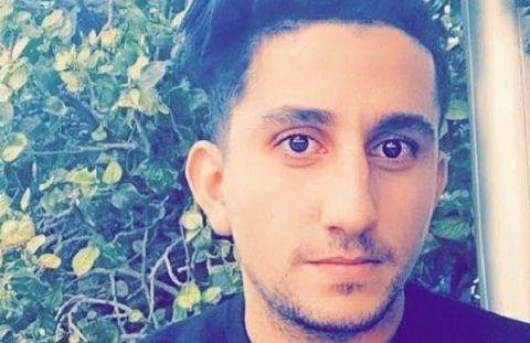 استشهاد الفنان عاهد أبو حامدة في مجزرة المغازي بغزة