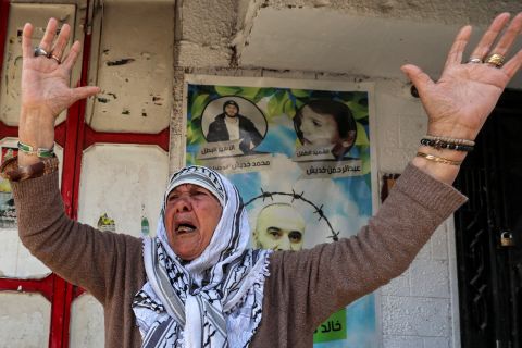 Israeli forces accused of field executions and killing civilians with white flags in Gaza