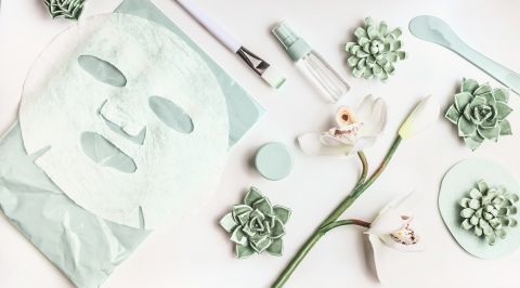 Homemade collagen recipe for youthful-looking skin