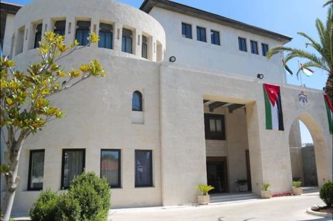 حكومة الأردن: القاعدة الأمريكية المستهدفة بالهجوم ليست في بلادنا