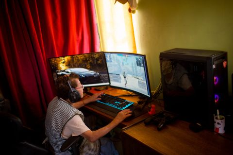 Chile granny finds solace in online gaming
