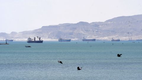 Houthis challenge U.S. and U.K. naval presence in the Red Sea