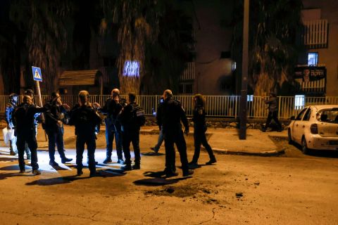 Hezbollah missile strikes injure 5 Israeli soldiers