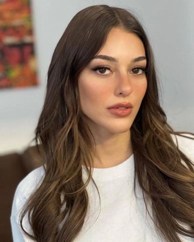 ديلان دينيز تعترف بخضوعها لعملية تجميل 