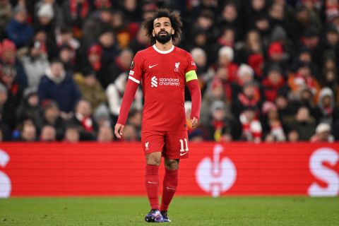 وكيل محمد صلاح يلمح لإمكانية الرحيل عن ليفربول