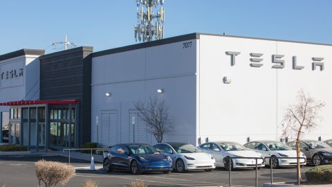 Tesla initiates recall of 200,000 vehicles in the US
