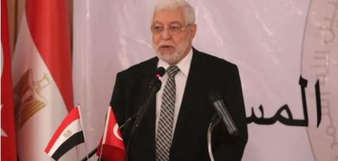 تركيا تسحب الجنسية من زعيم الاخوان المصريين محمود حسين