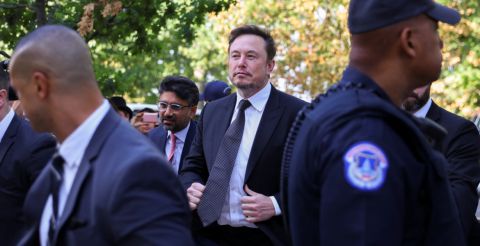 إيلون ماسك يرفض الامتثال لأمر القاضي بالإدلاء بشهادته