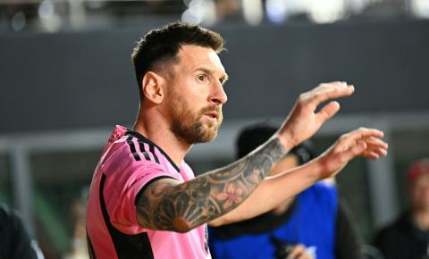 راوغ الجميع وصنع هدفًا..ميسي يُمتع جمهور إنتر ميامي في افتتاحية الدوري الأمريكي