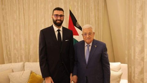 Motaz Azaiza sparks controversy after meeting Abbas
