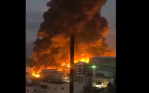 Massive blaze engulfs plastic industries factory in Hebron