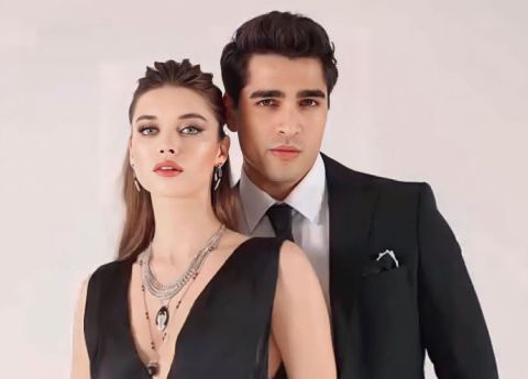 سيلفي أفرا ساراتش اوغلو ومارت رمضان يعرضهما للانتقاد.. ما المغزى منه؟-