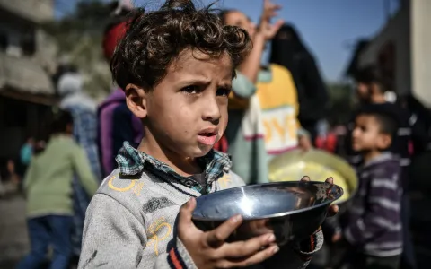 السلطة الفلسطينية تعتقل عددا من مجاهدي كتيبة جنين وتصادر أسلحتهم