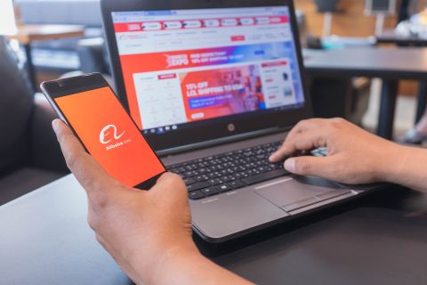 Alibaba profits suffer an 86% decline, while Tencent builds an empire