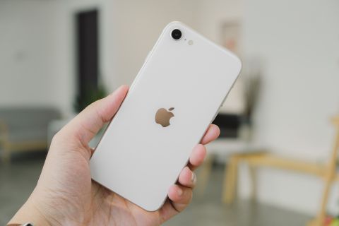 Leaked images of the new budget iPhone for 2025